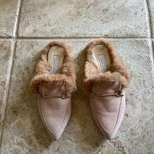 Pale pink mules with fur detail